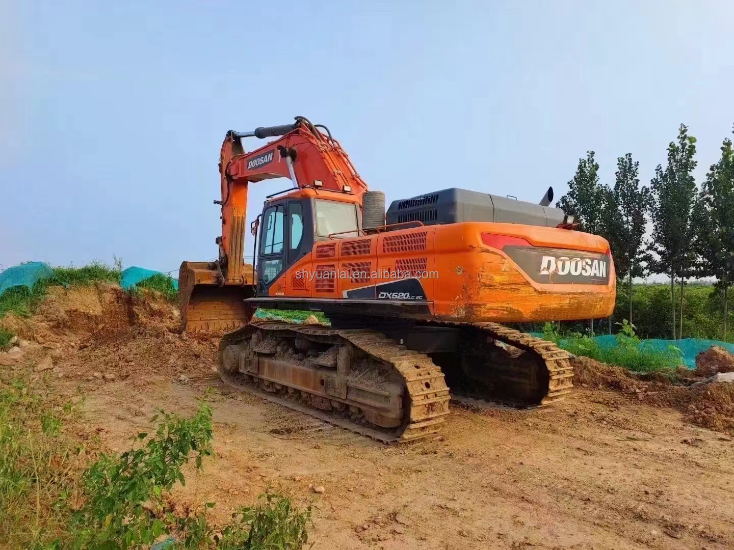 2019 Doosan520 Excavator The Ultimate Earthmoving Machine for Heavy-Duty Construction