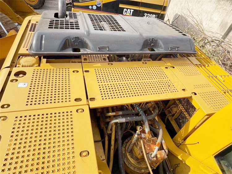 Good Condition 2016 Original Hydraulic Cylinder Used Cat Excavator 330c 30 Ton from Japan