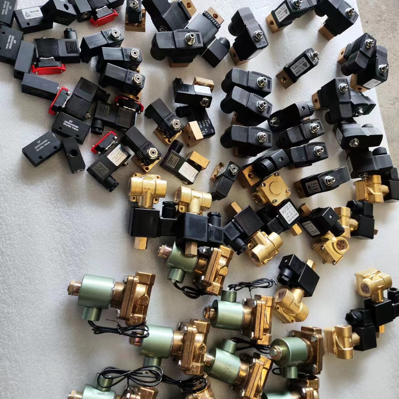 Atlas 2901161600 Thermal Valve Kit Kit for Air Compressor Spare Parts in Other Markets