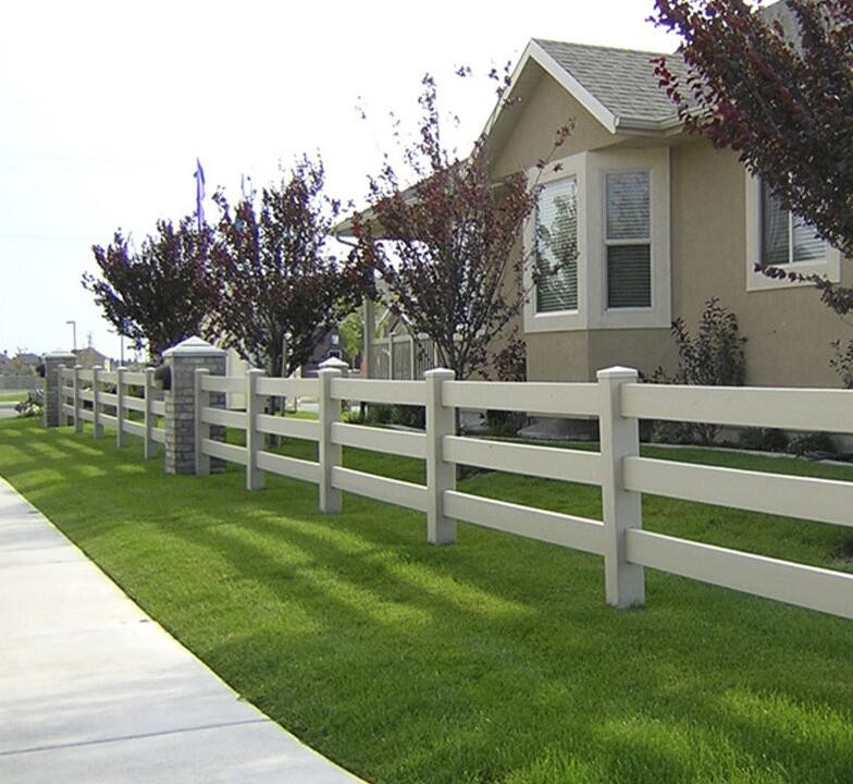 White Pvc Antiseptic Vinyl Pasture Fencing 3 Rail Plastic Farm For Horse Pastures