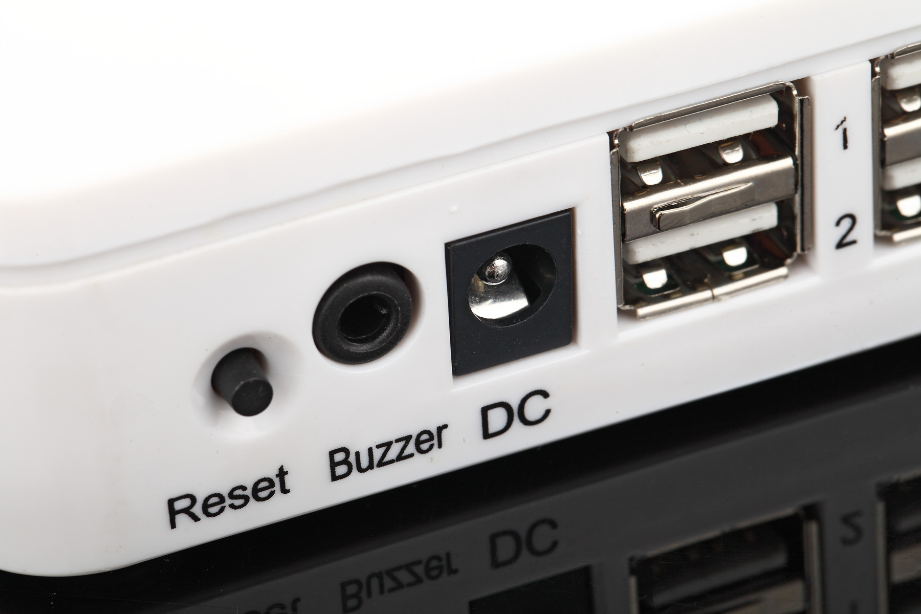 COMER 4 Port Mobile Display Security Alarm Device