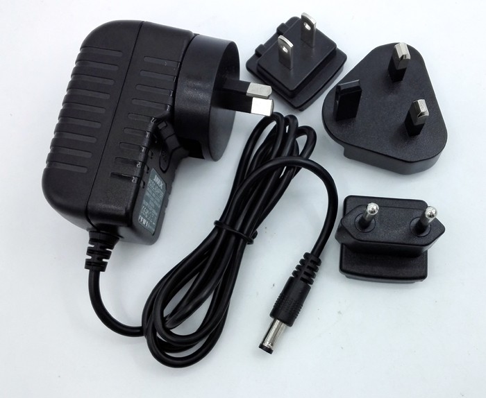 12V 2.5A Interchangeable power supply