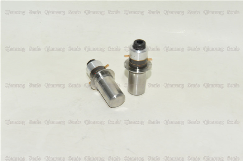20mm Diameter Ceramic Ultrasonic Piezoelectric Transducer , 40Khz 200w Ultrasonic Transducer