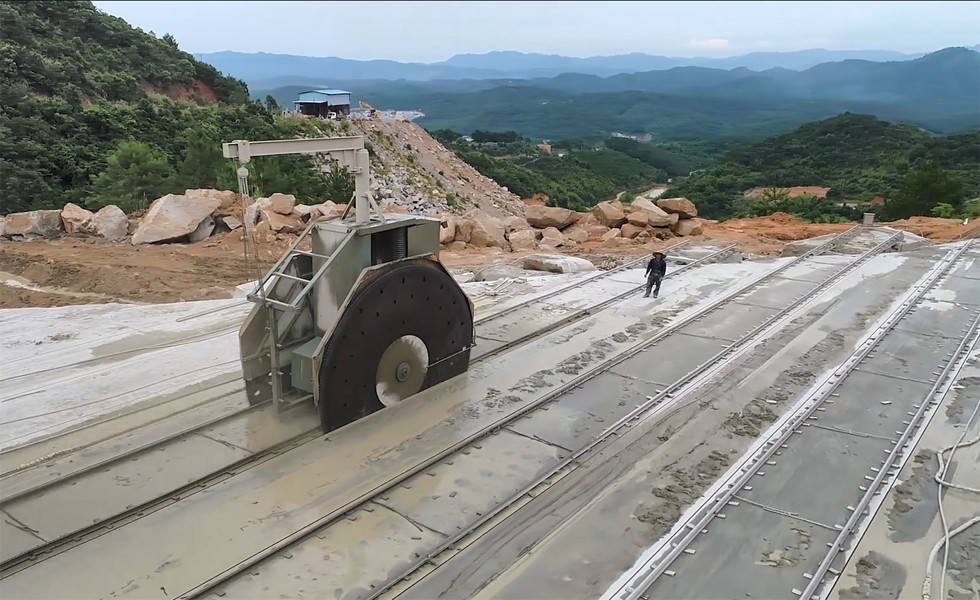 Stone Granite Mining Machine