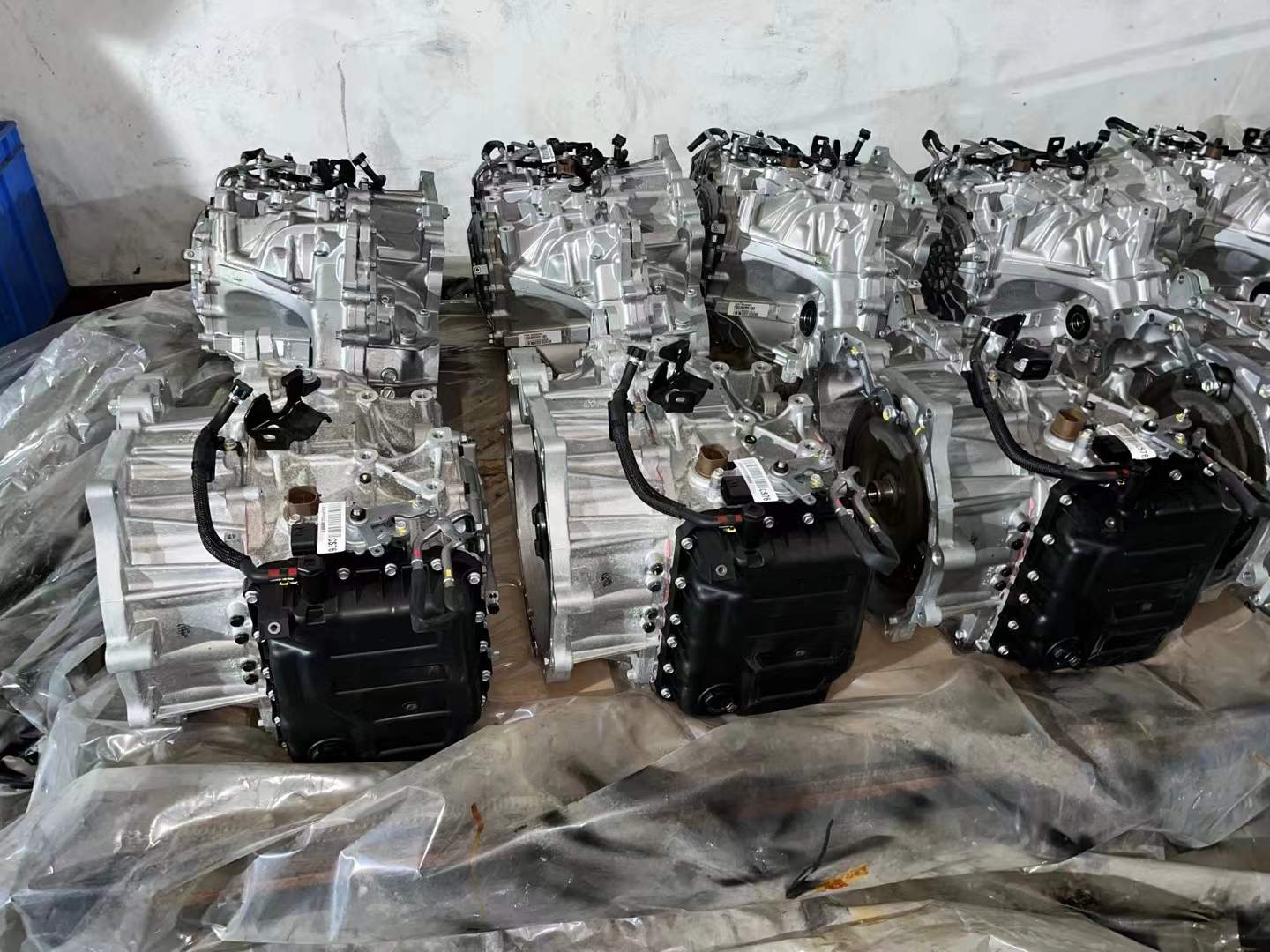 68197728AA, 68160361AA, RL197728AA， 6F24 6speed automatic transmission assembly for Dodge