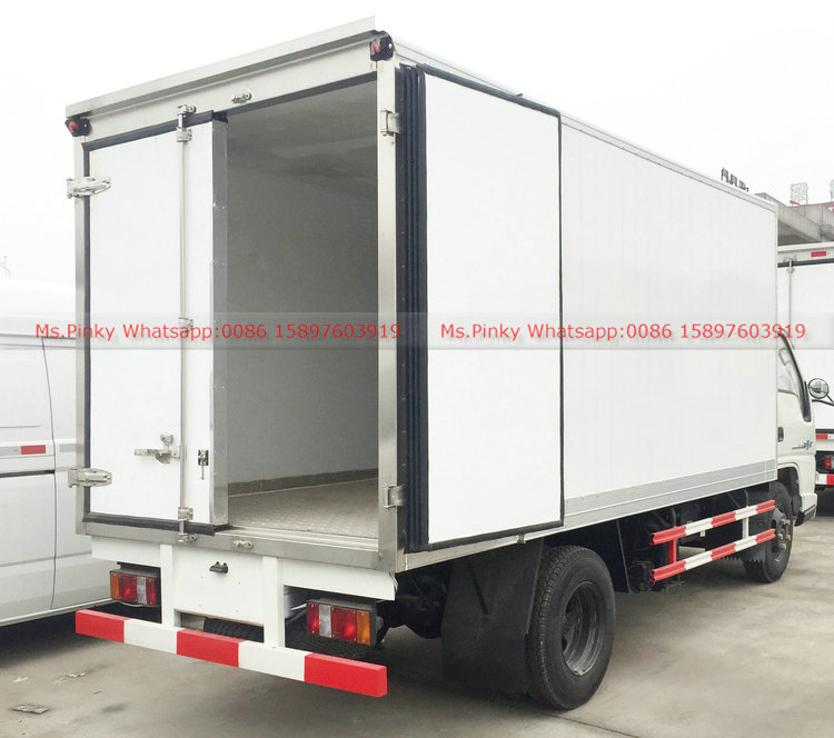 Foton Refrigerator Truck Mini Freezer Van Truck 103HP Petrol Gasoline Engine