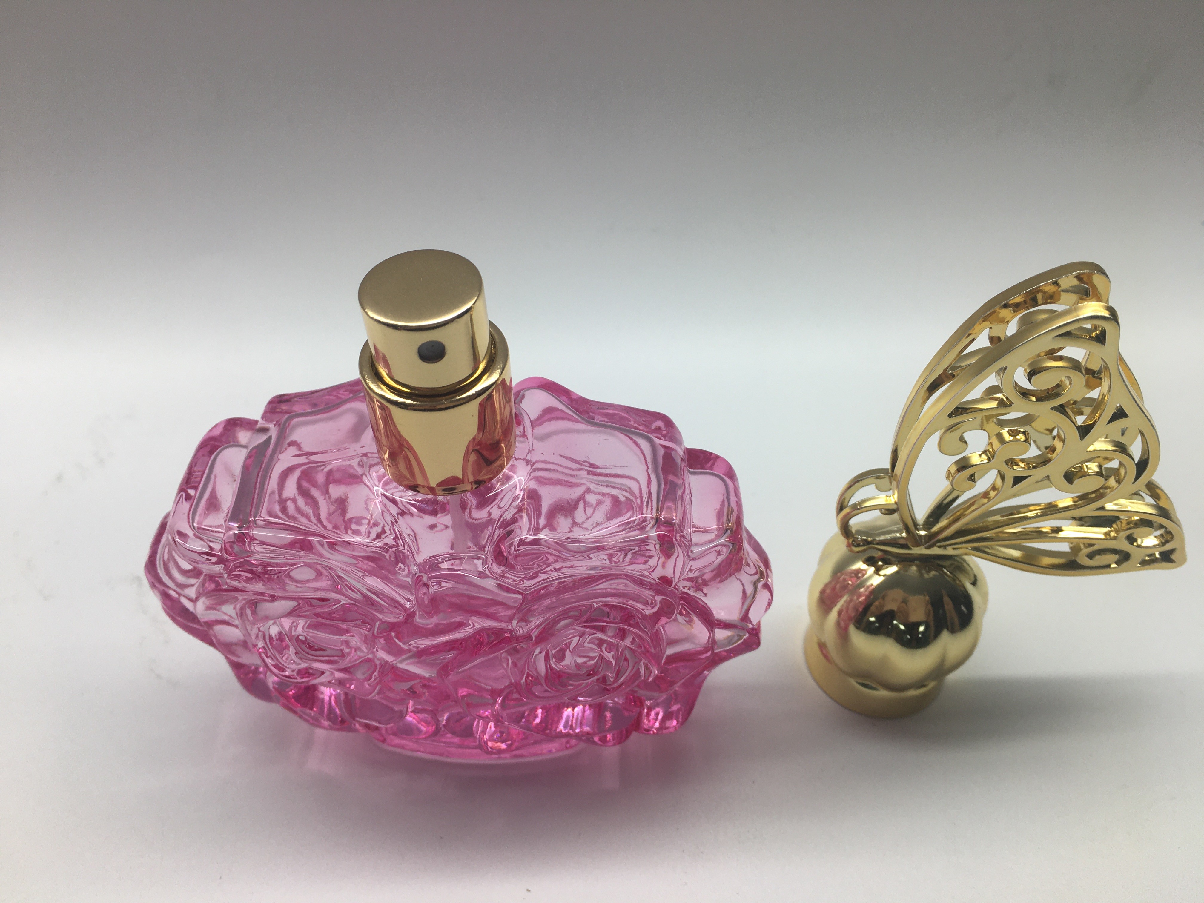 Flower Glass Perfume Bottle 30ml 50ml Sprayer Sealing Plastic Butterfly Cap
