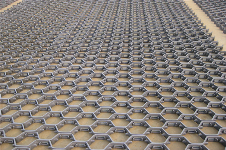 50x50mm Hex Mesh Refractory Thickness 2.0mm Customized With Stainless Steel Material