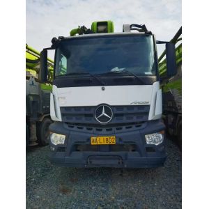 China 180m3/h Max Theoretical Output Concrete Pump Truck for Large-Scale Construction on sale