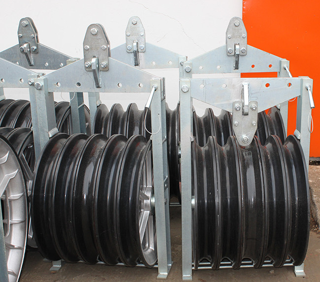Aluminum Bundled Conductor , Five Conductor Pulleys Working Load 40kN