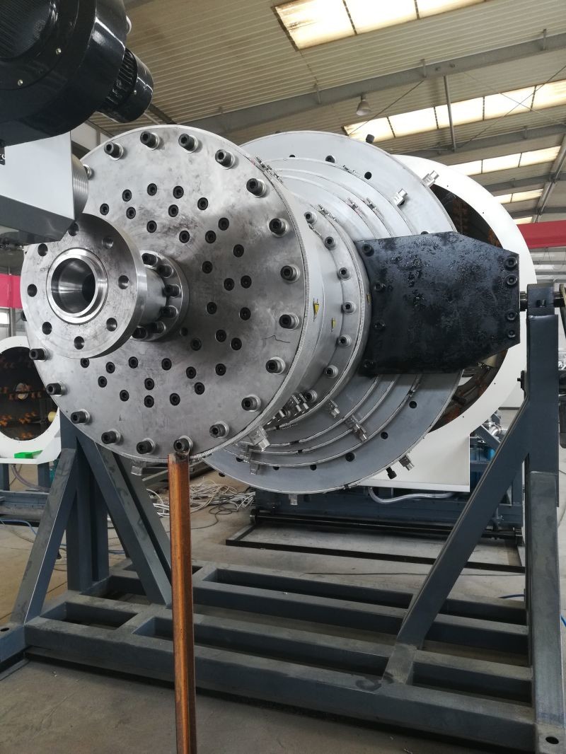 HDPE Pipe Extrusion Line Plastic Sheet Extruder 75mm-250mm