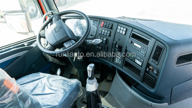 China Sinotruk Howo Flatbed Truck Tow Truck Tilt Tray Towing Joint 40 Tons Rotator Tow Truck