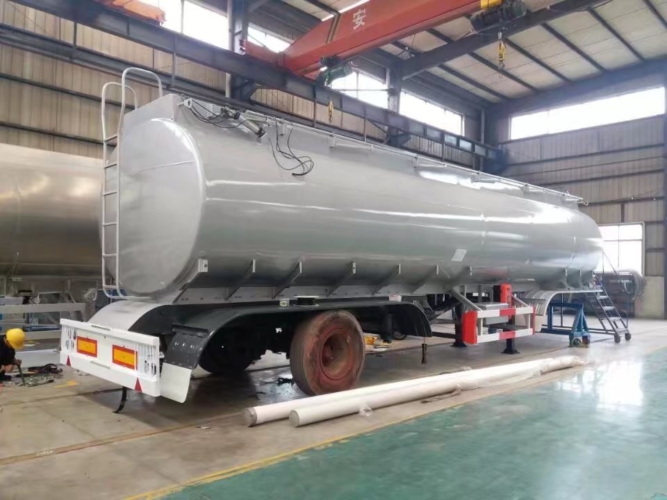 50000 Liters 3 Axle Aluminum Fuel Tank Trailer , Stainless Steel Oil Tank Truck