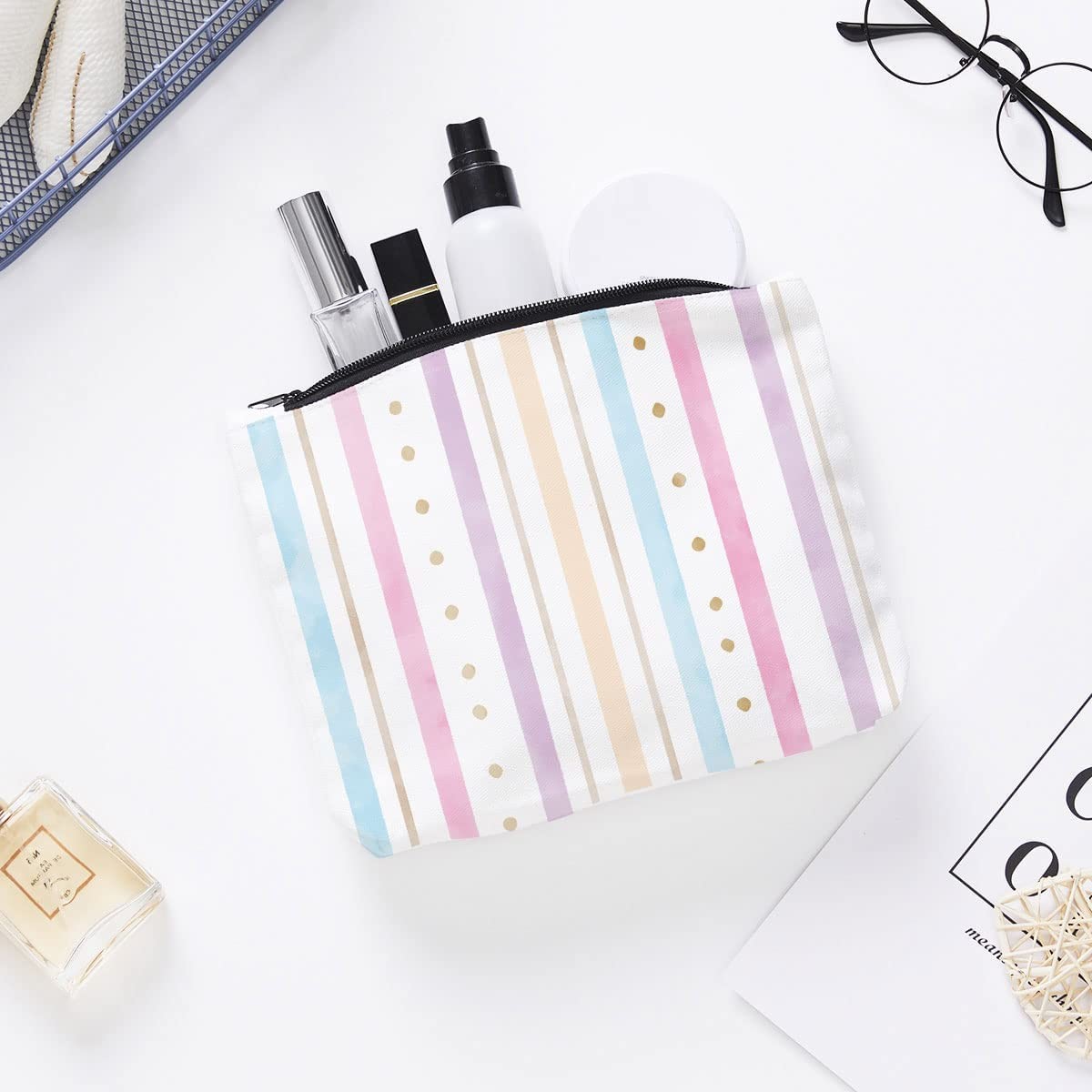 Durable and waterproof pink toiletry bag Rainbow Bags for Girls Women