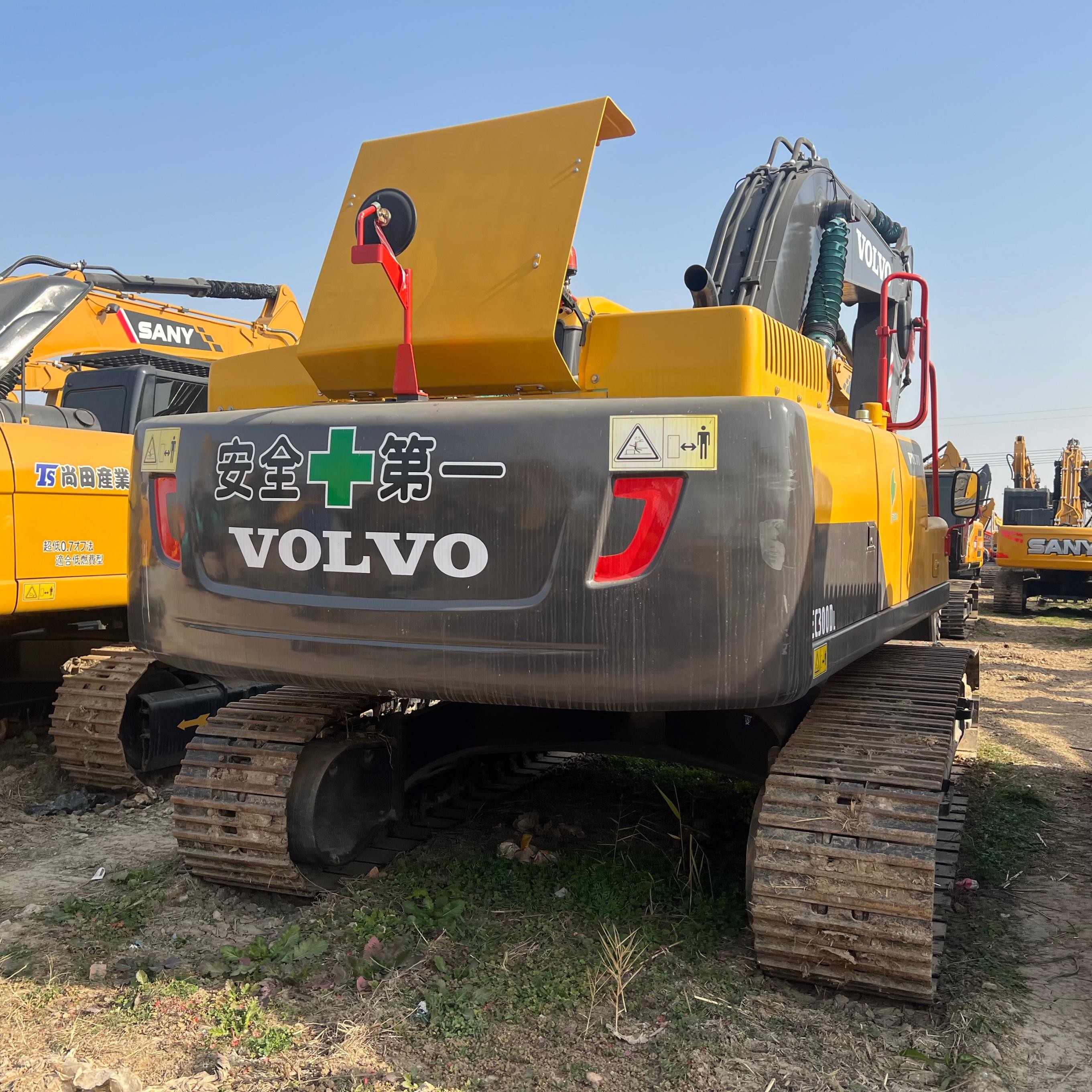 New Arrive Used Volvo EC300D Excavators 30 Ton Hydraulic Backhoe Digger