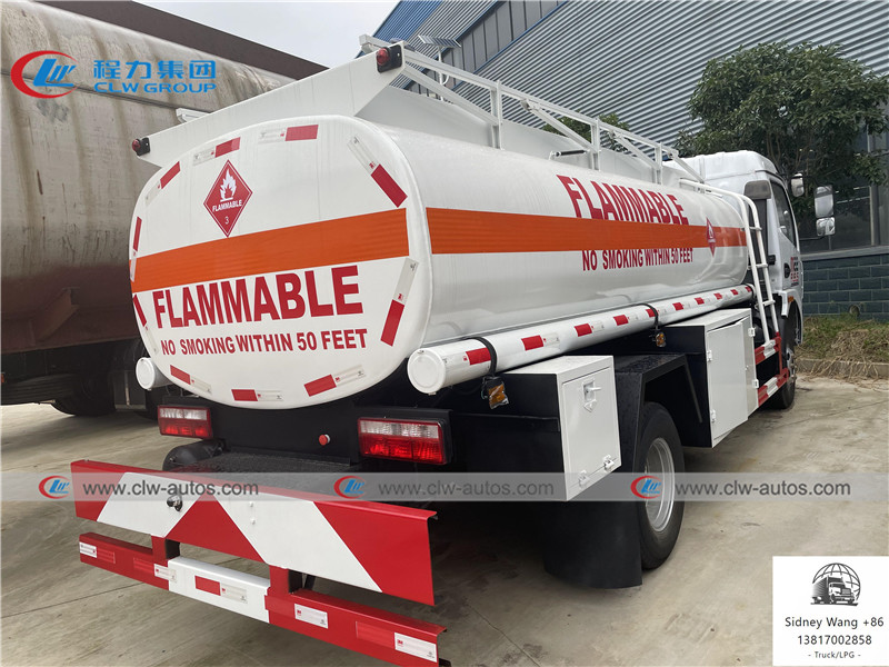 5cbm Dongfeng Duolica 4x2 Fuel Transport Truck With Dispenser