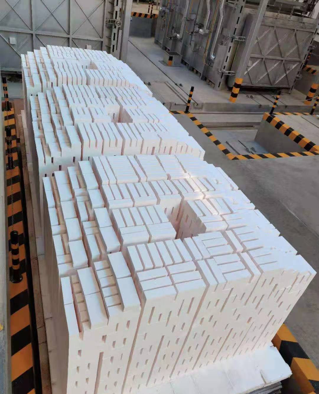 Customized Size and Long Service Life Incinerator Lining Brick Made of Corundum Material