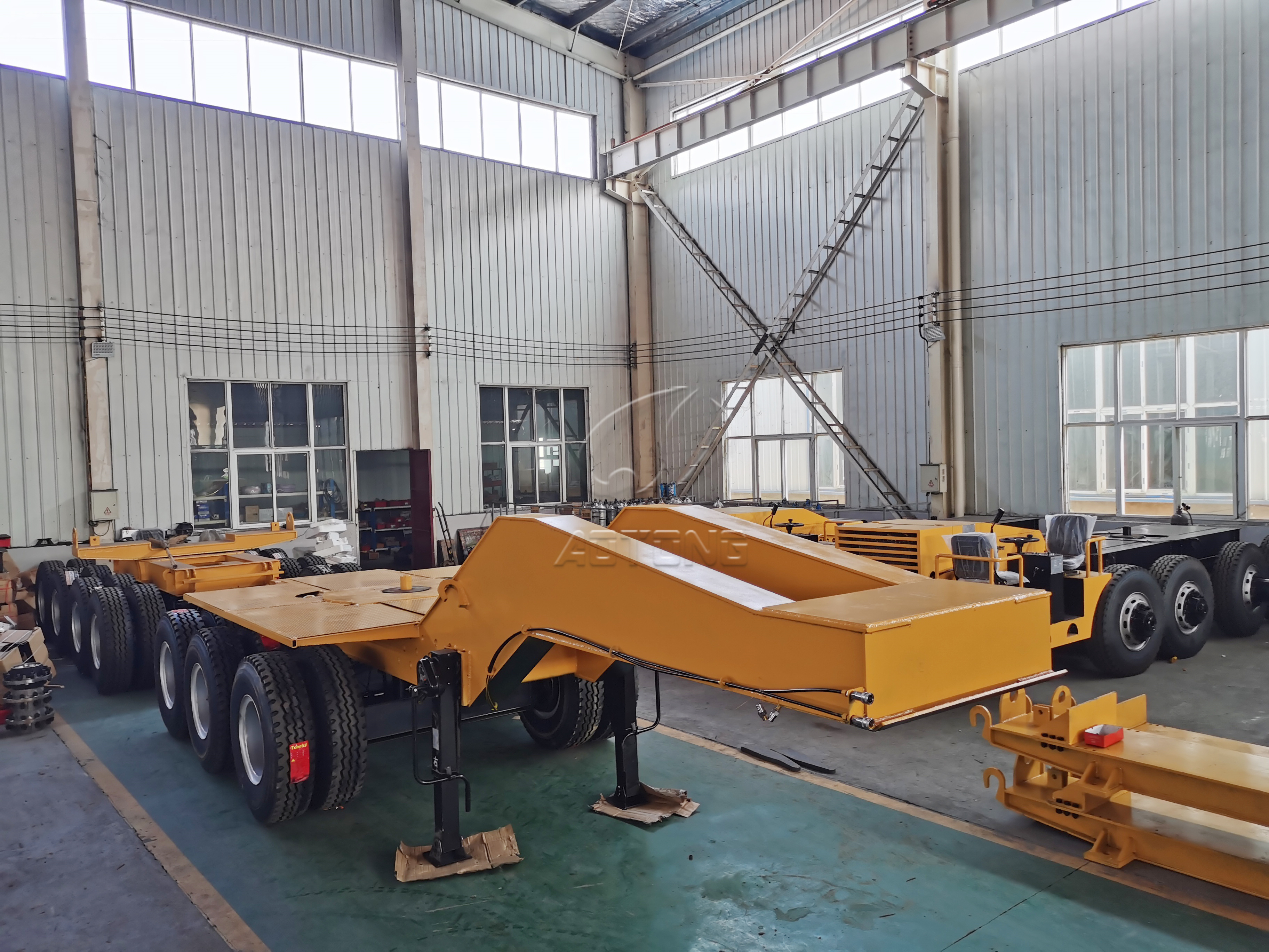 Transport Dolly Trailer for 100-250 Tons Steel Tubes Overall Dimension 7030*550*630