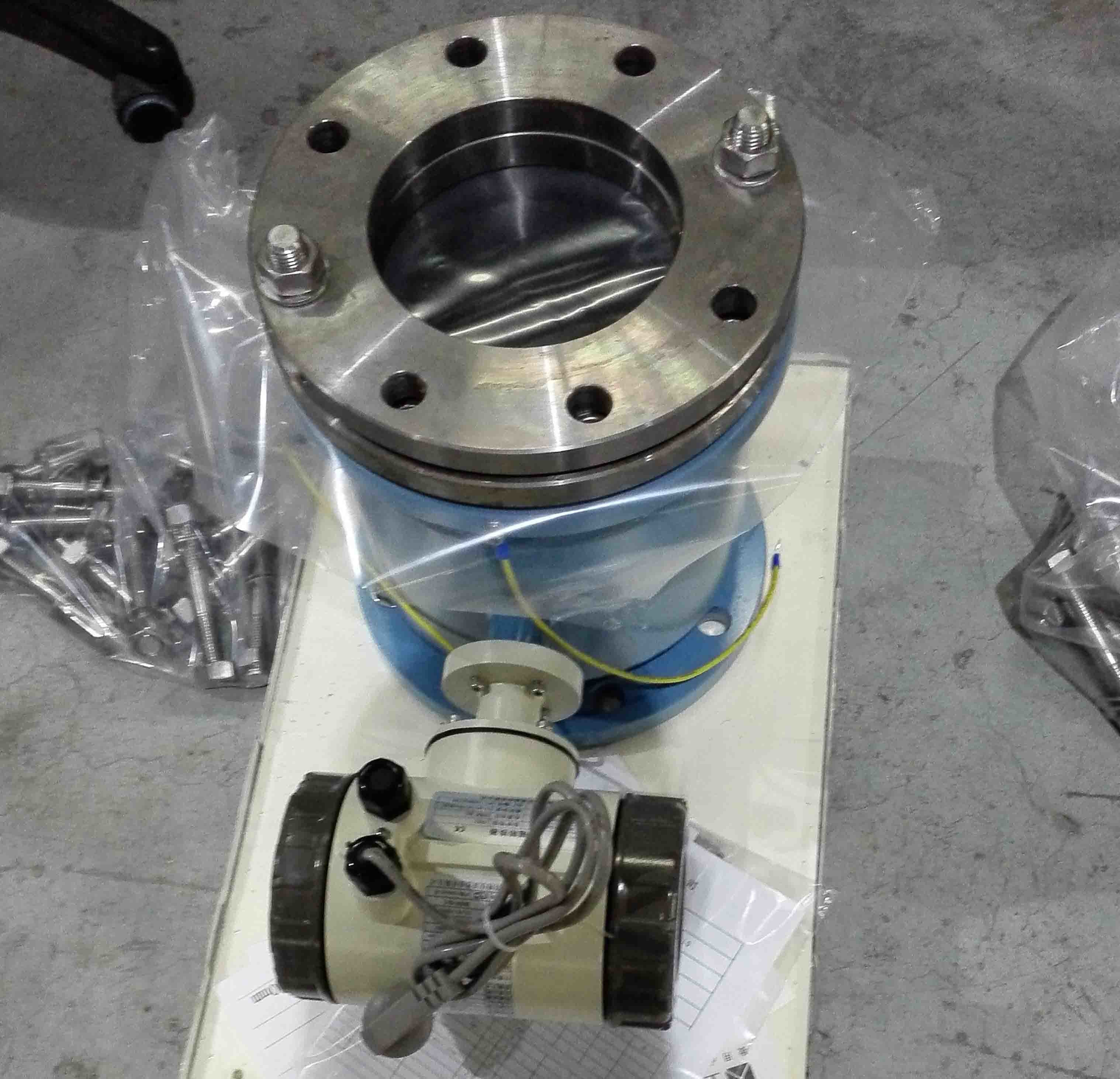 Output 4 - 20mA Gas Turbine Flow Meter Natural Gas With Local LCD Petroleum
