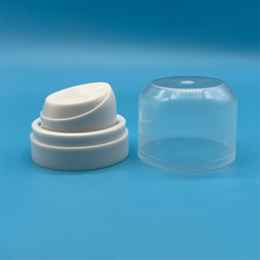 Versatile Dry Shampoo Dispenser for Different Hair Types - Flexible Hair Refreshment