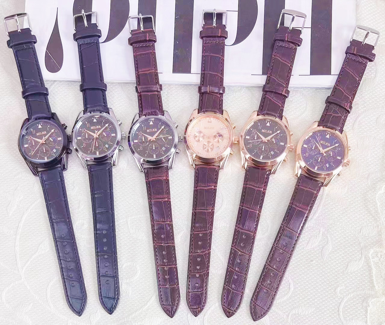 Classic Luxury Men Quartz Watch Waterproof Round Fashionable Mens Watches