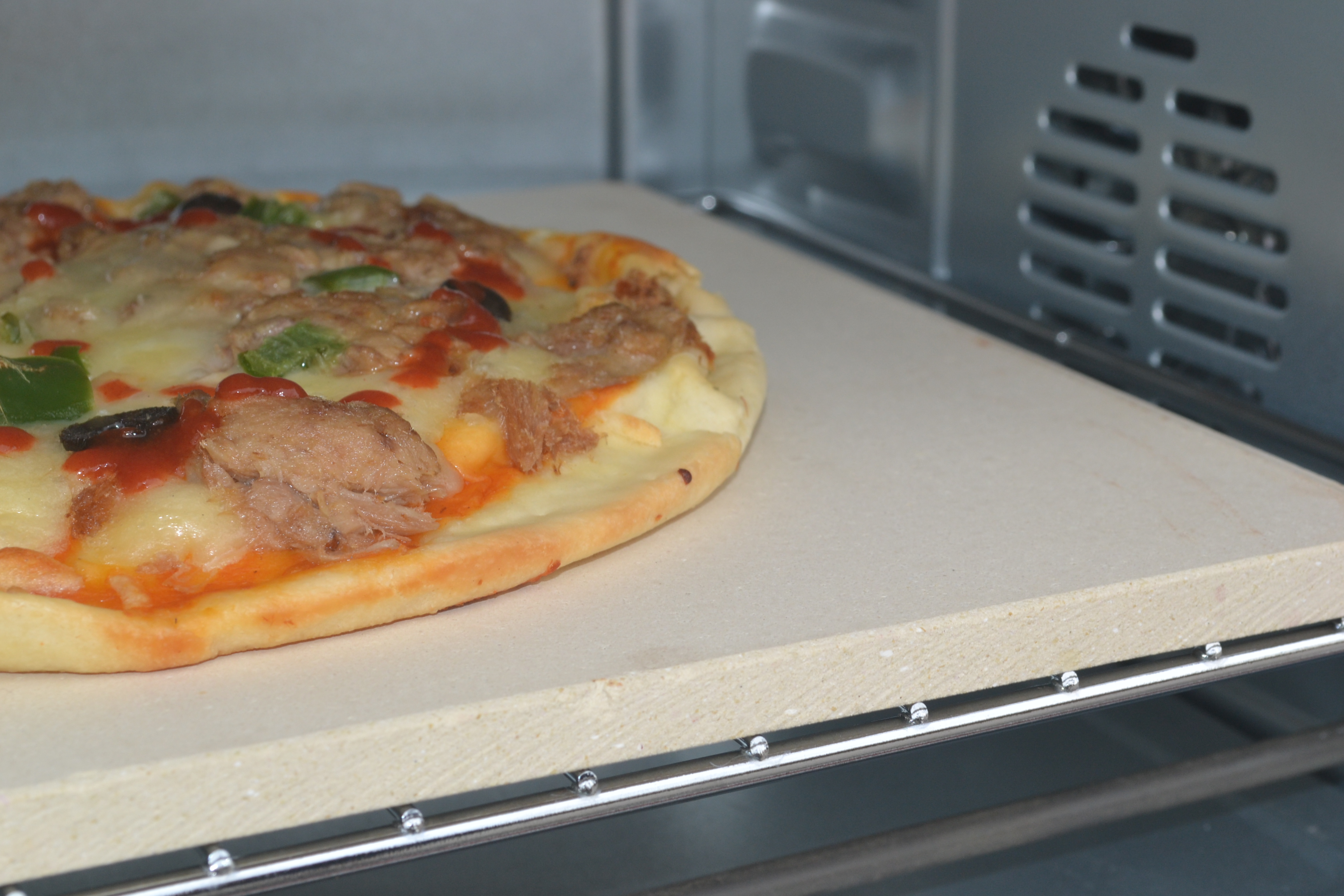45% Min Al2O3 Content Cordierite Pizza Baking Plate for Pizza Oven OEM Design
