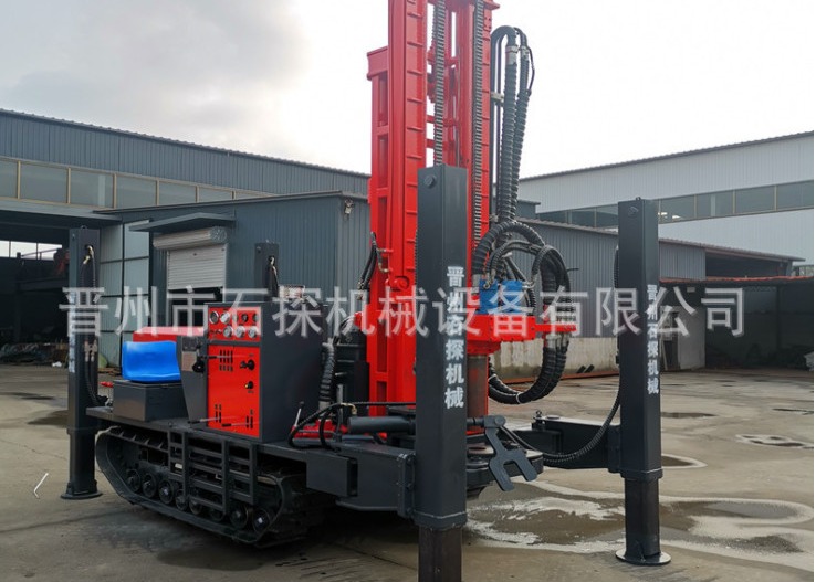 Crawler Type Water Borehole Drilling Machine Farming Underground 200m Depth