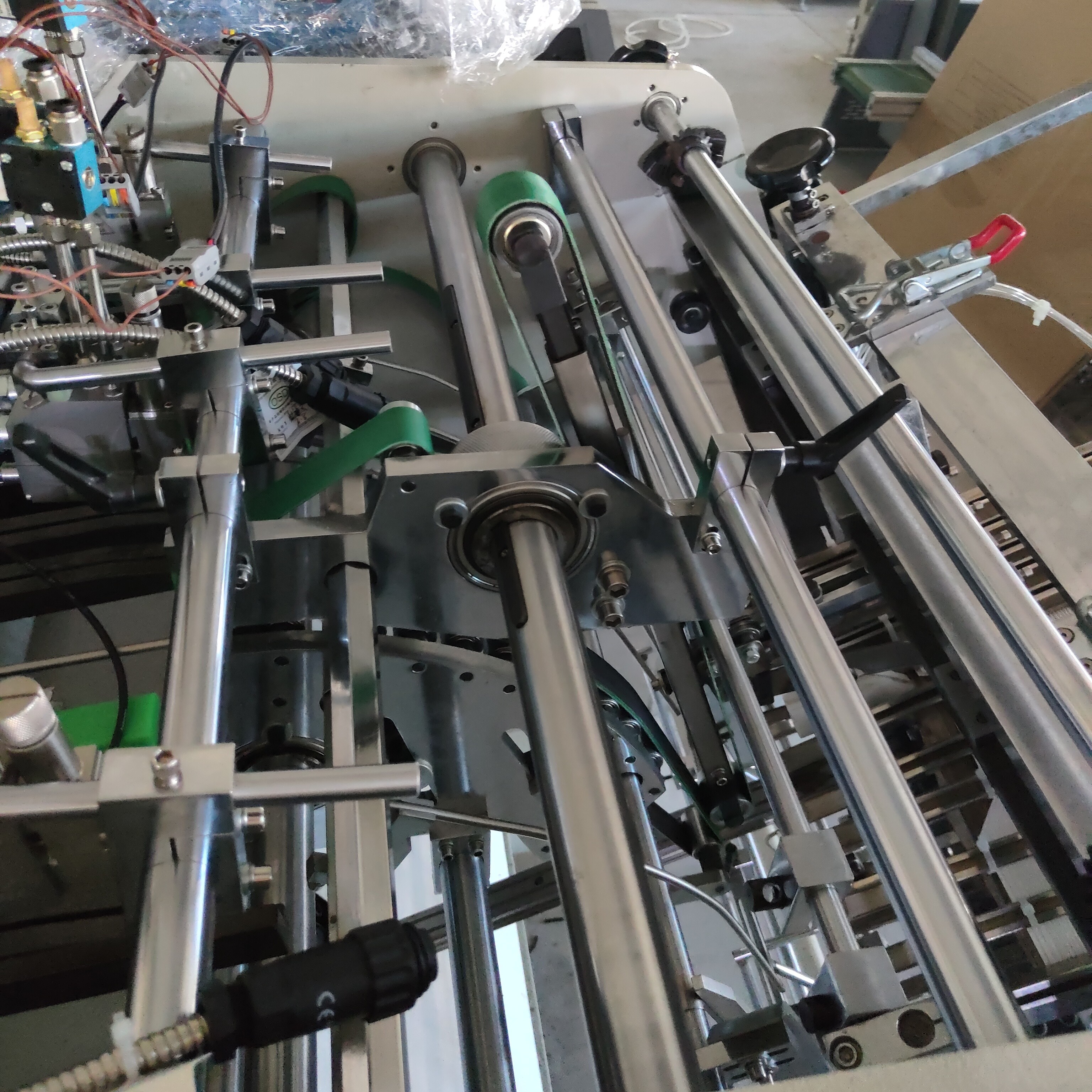 Non standard carton machine # decorative works # food carton # disposable lunch box # Hot-melt adhesive process