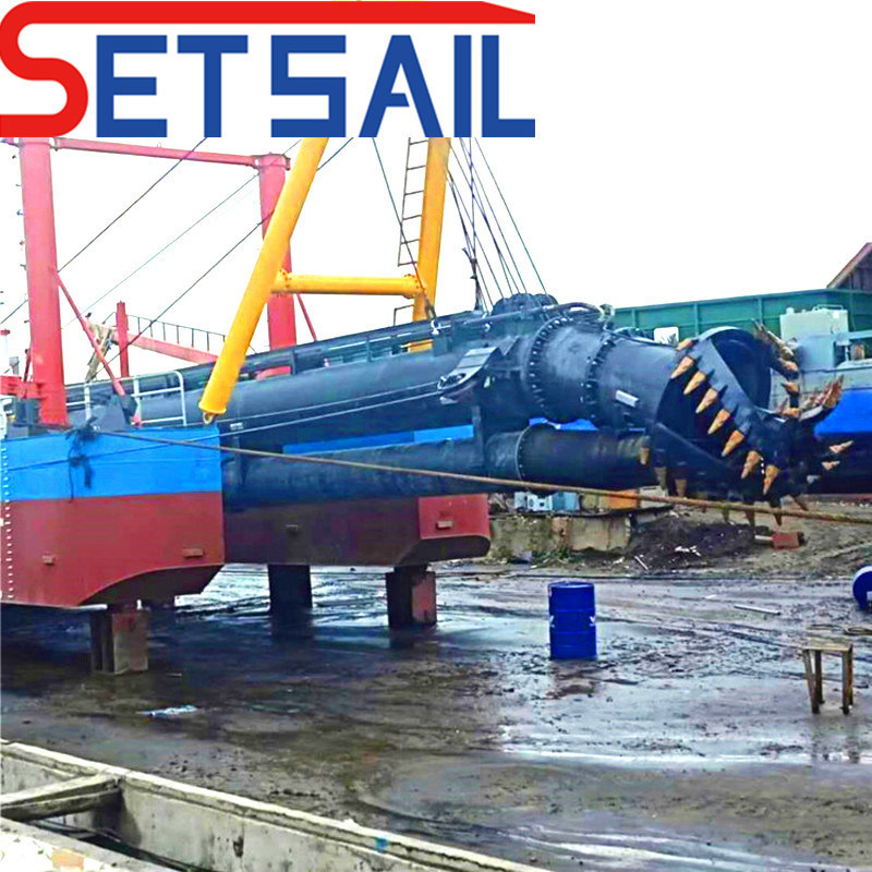 Diesel Engine 18inch Cutter Suction Sand Dredger with Pump Equipment