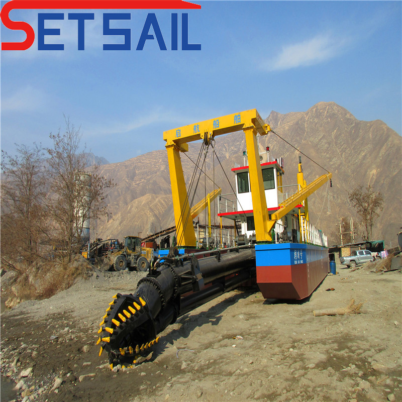 Diesel Engine Hydraulic Pump 10 Inch Cutter Suction Dredger for River Sand