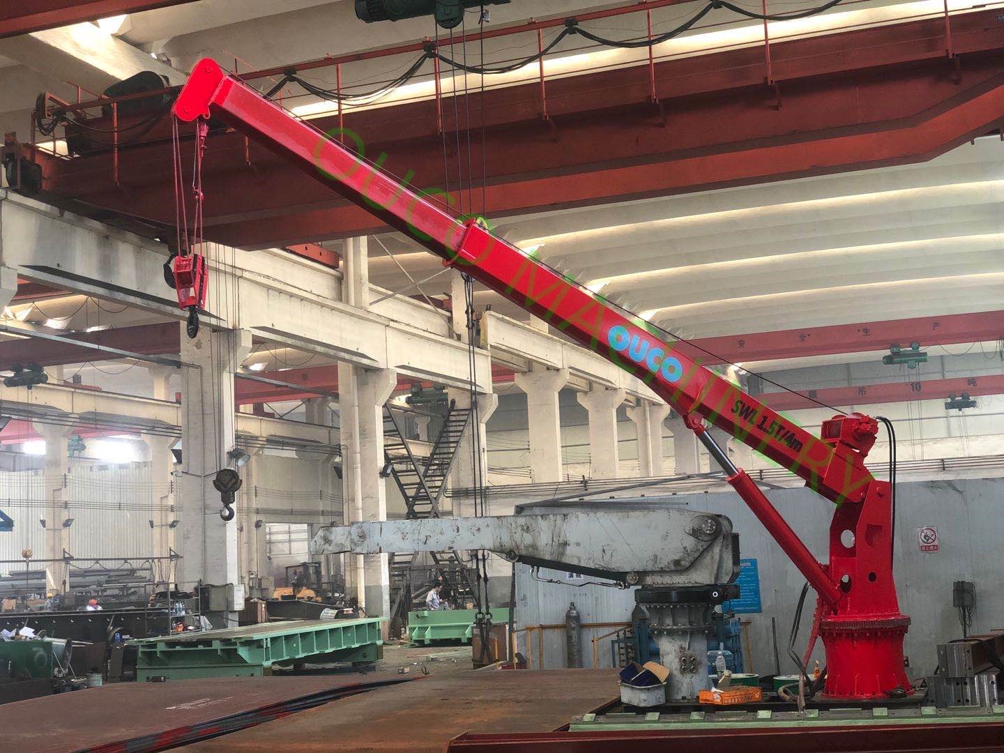 Electric 1.5T Loading 6M Offshore Pedestal Crane