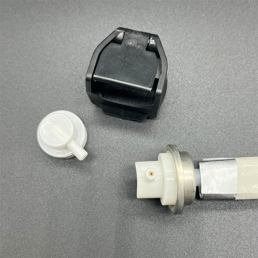 High-Security Female Pepper Spray Baton Valve Cap for Effective Personal Protection - Compact and Ergonomic Design