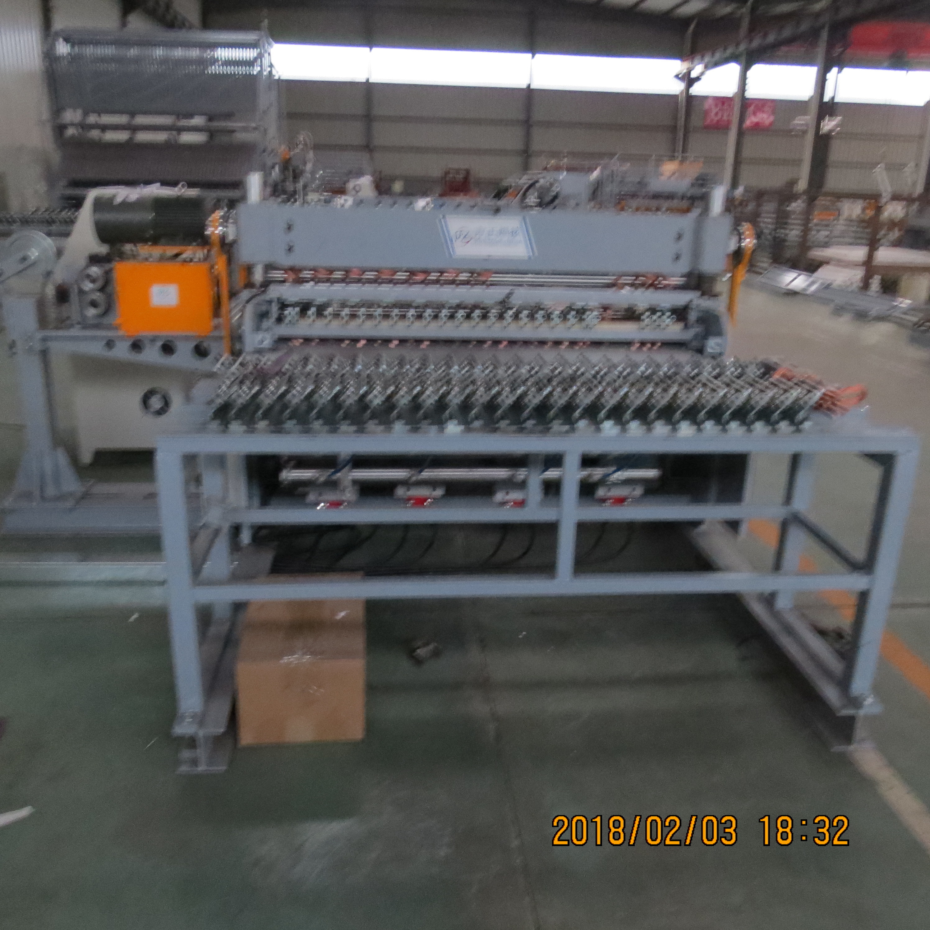  Pallet Racks Gi Wire Net Making Machine Manufactures