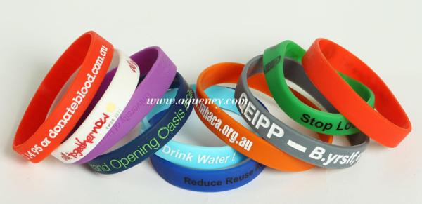 World Cup soccer wristband bracelet strap Brazil fans Brazilian flag silicone