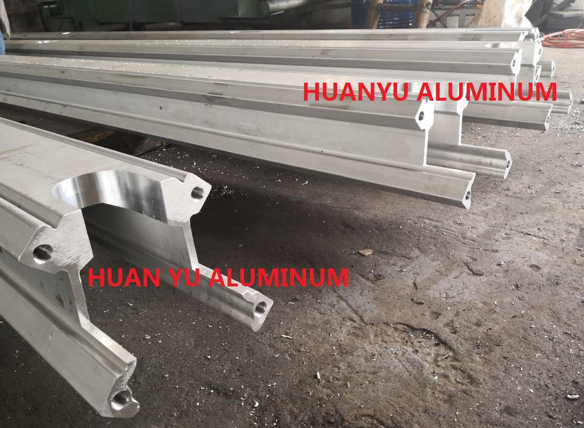 6310MM Long T6 7020 Aluminium Extrusion Bar For Blasting