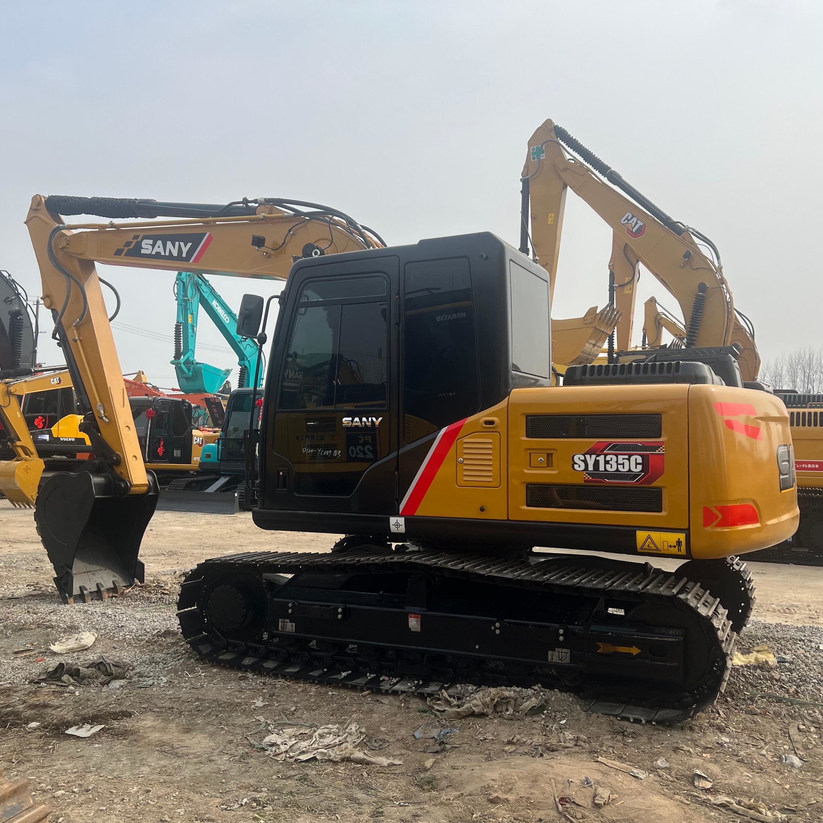 Original Brand Sany 135c Used Excavator 13 Ton Earth Moving Machine With 0.6 M³ Capacity