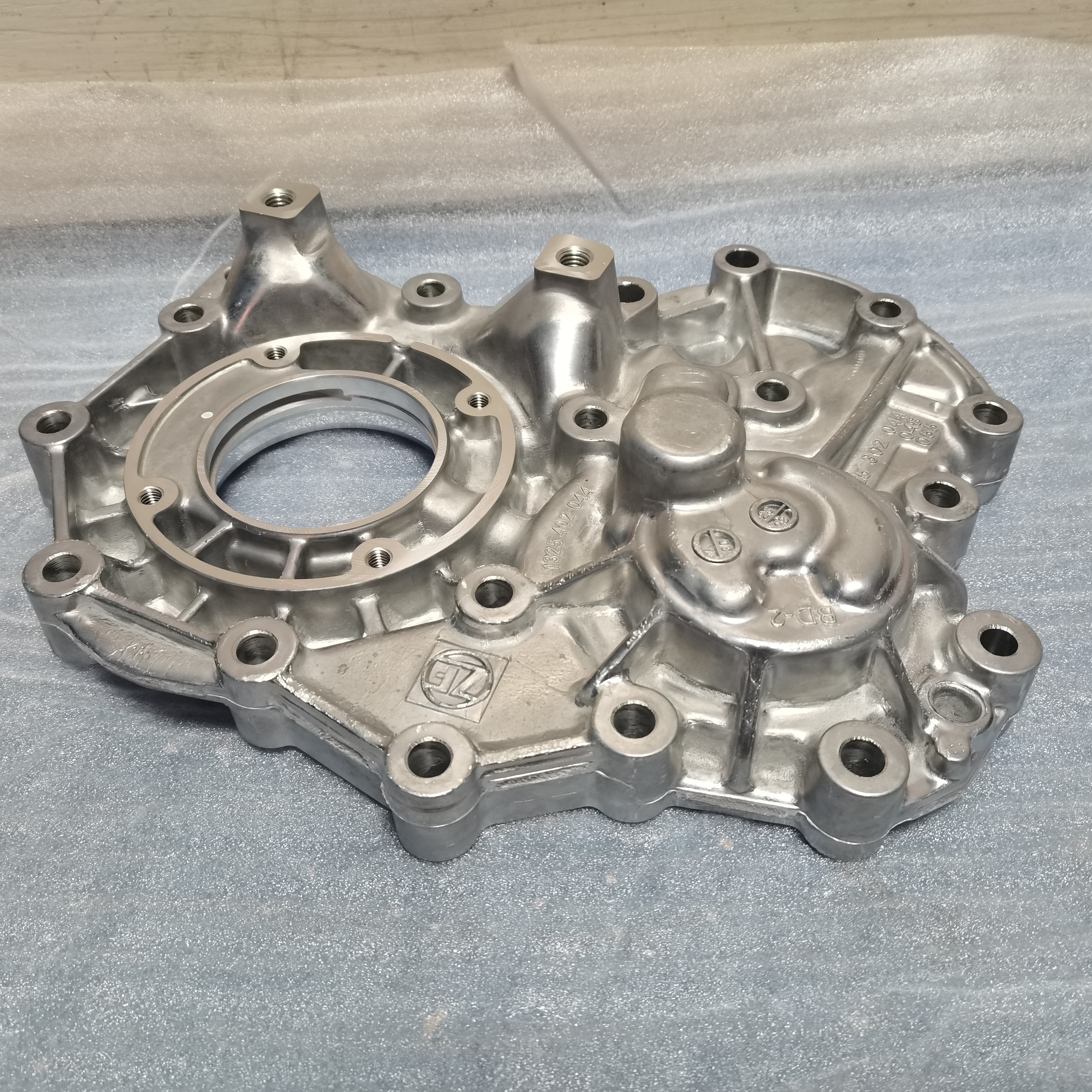 Tapered Roller Bearings for Zf 0735 302 504 Transmission Parts Purpose Replace/Repair