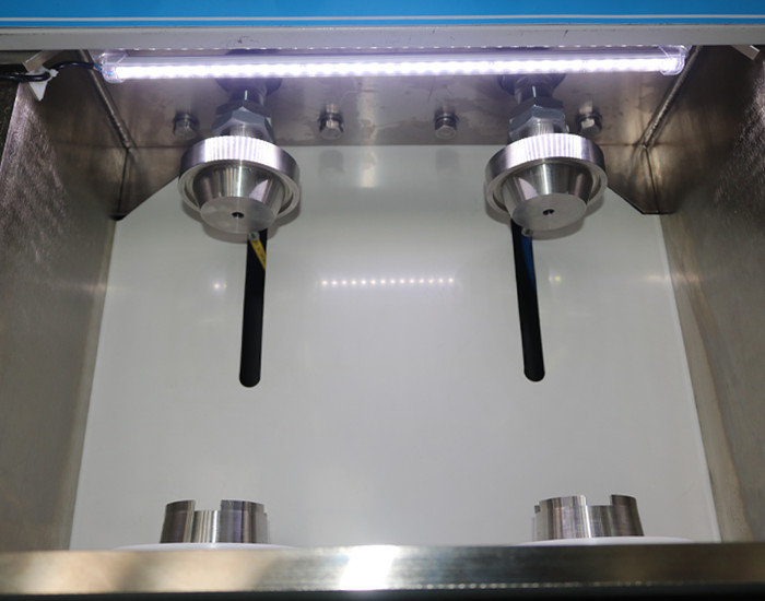 Helium Recovery Rate ≥80% Gas Leak Detector Piston Accumulator With Leak Testing Equipment