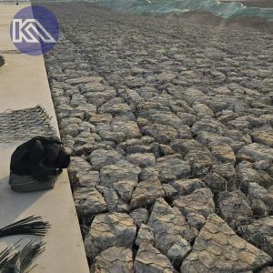  Galvanized Iron Wire Mesh Gabion Basket Manufactures