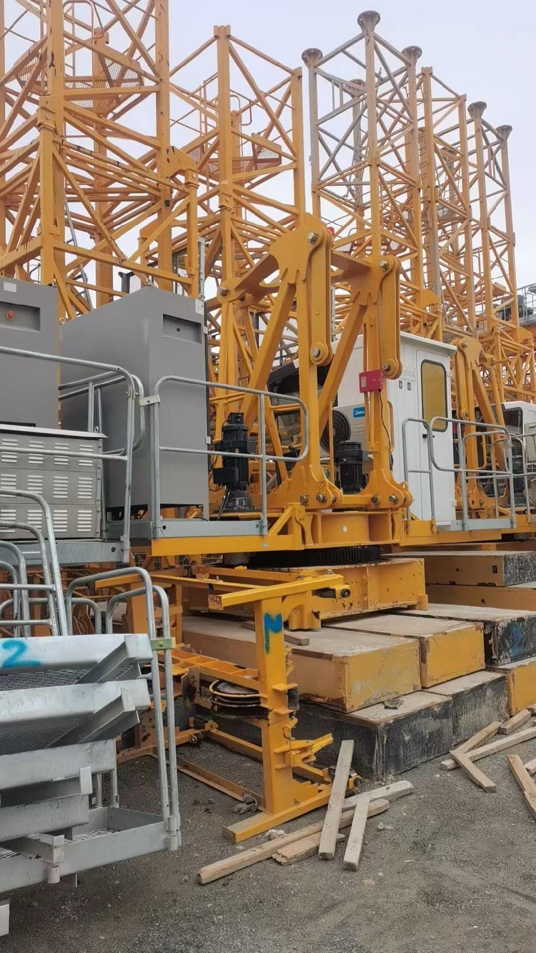 20202 Second-Hand Tower Crane Zoomlion Brand W6015-8