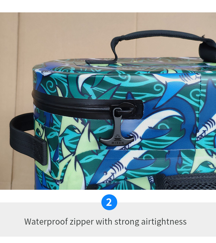 Camouflage Pattern Soft Picnic Cooler Bag TPU Material 29 Cans Capacity For Camping