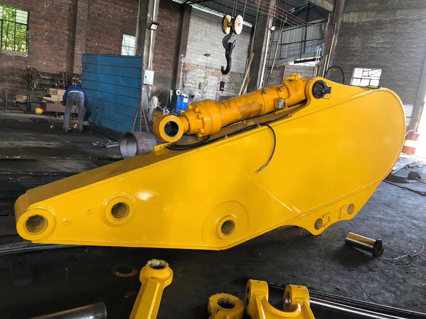 ZHONGHE Q355B 27T Excavator Tunnel Boom Hammer For HD ZX CAT PC