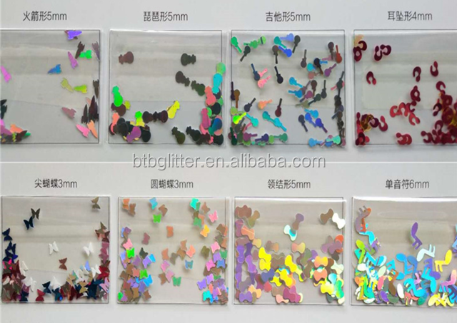 Chinese Year Occasion Red Wine Glass with LED Glitter Shapes and 5cm Plastic Number Design in Plastic Bags MOQ 100pcs