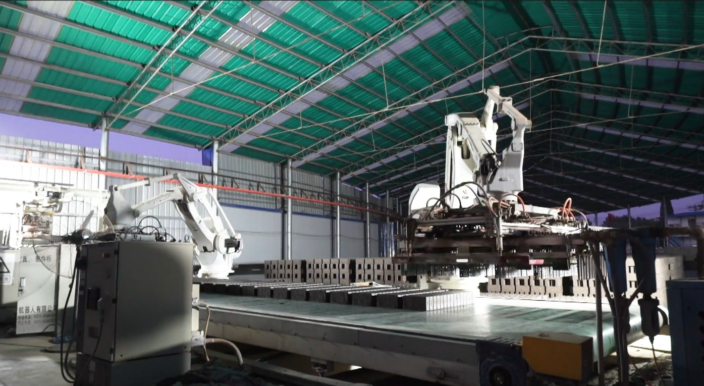Robot Clay Brick Stacking Machine With Pressure 0.8Mpa For Brick Production Line