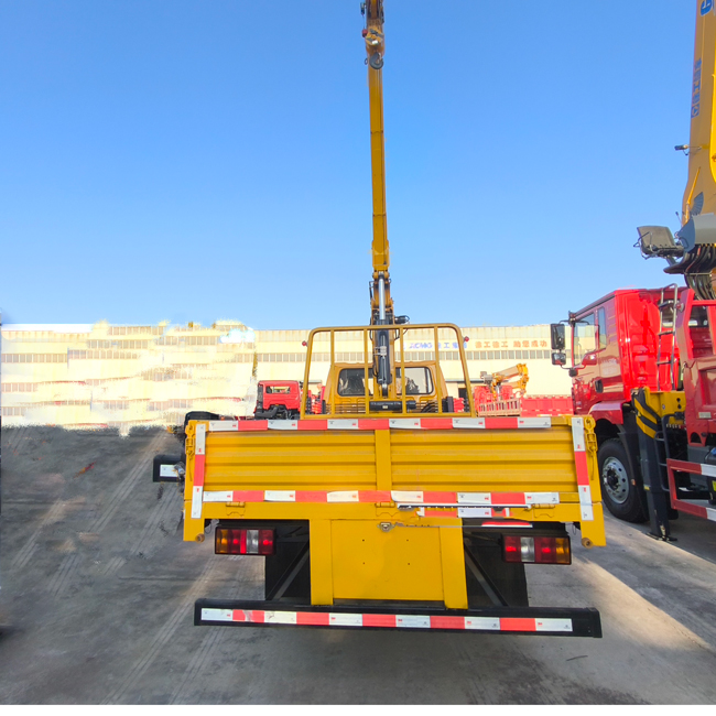 Customized JMC Truck 4X2 5Tons Crane Truck Mounted Towing Crane Mounted Truck With 25M Lifting High