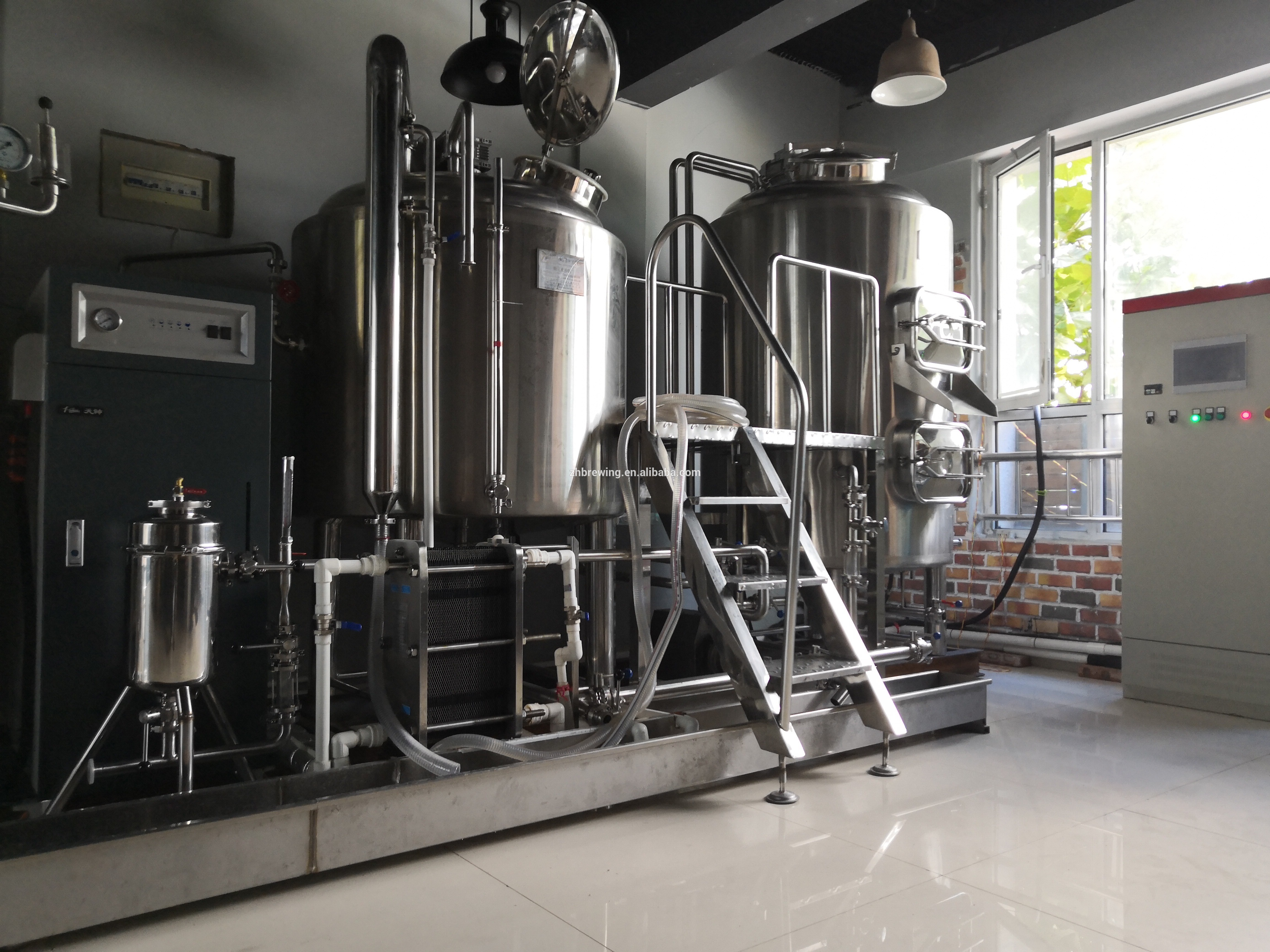 300L 500L 700L Craft Beer Equipment , Microbrewery Machine Stainless Steel 304