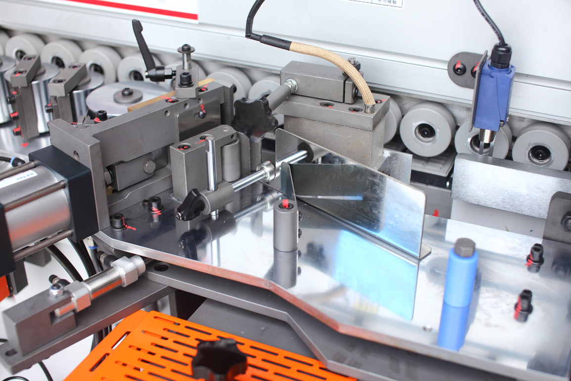 Pvc Veneer Melamine Door Lipping Machine Edge Banding Equipment High Speed