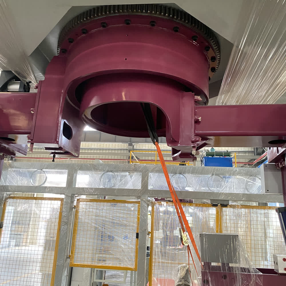 High Efficiency Low Pressure Die Casting Machine For Mechanical Parts And Assemblies