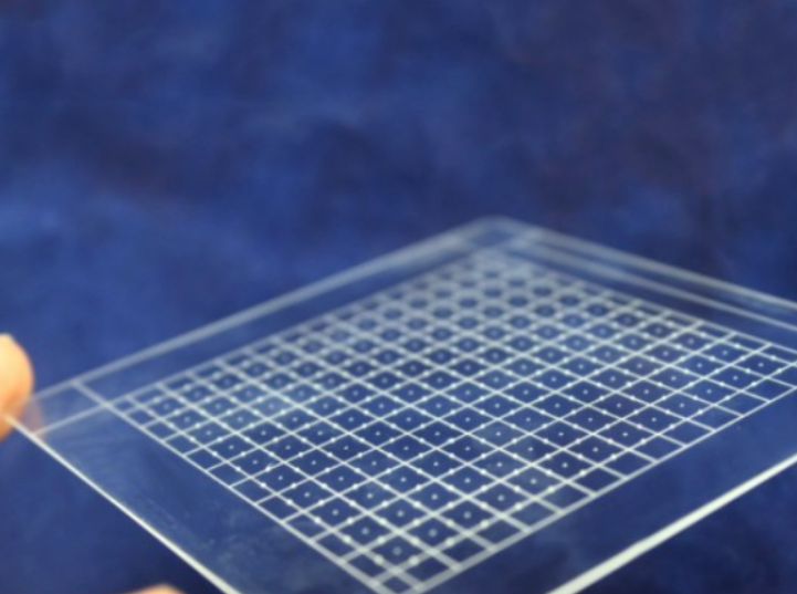 Through Glass Vias (TGV) JGS1 JGS2 Sapphire BF33 Quartz Customizable Dimensions Thickness Can Low As 100 Μm