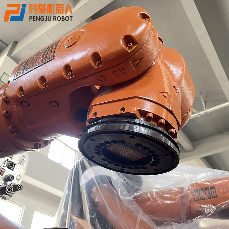 Heavy Duty Kuka Kr210 Robotic Arm With 210kg Payload Capacity Coating Dispensing Material Handling Removal Packaging